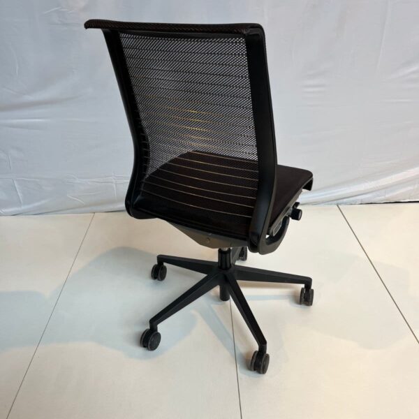 Chaise ergonomique – Image 2