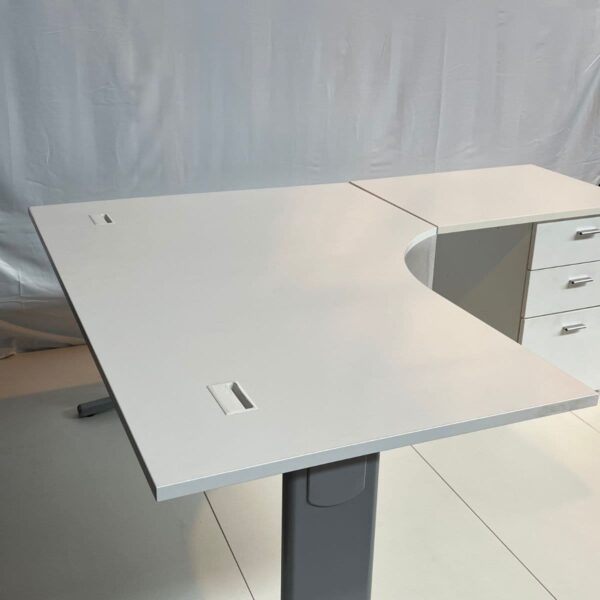 Bureau d'angle avec caisson blanc – Image 3