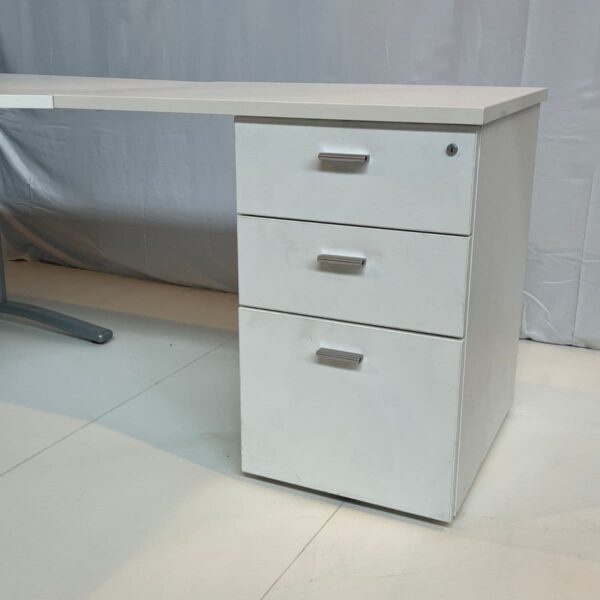 Bureau d'angle avec caisson blanc – Image 2
