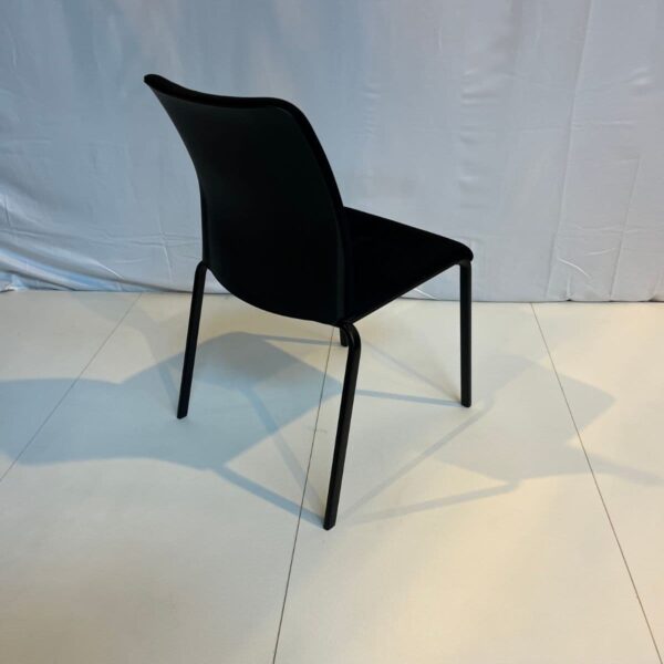 Chaise visiteur noire – Image 2