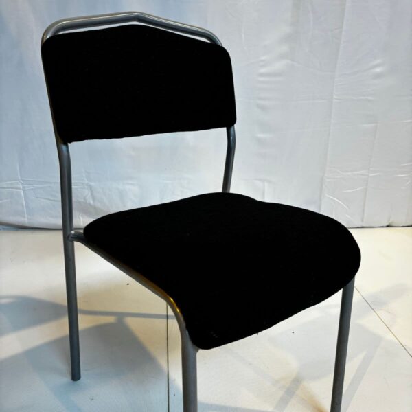Chaise visiteur noire et grise – Image 2