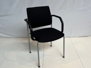 Chaise visiteur noire