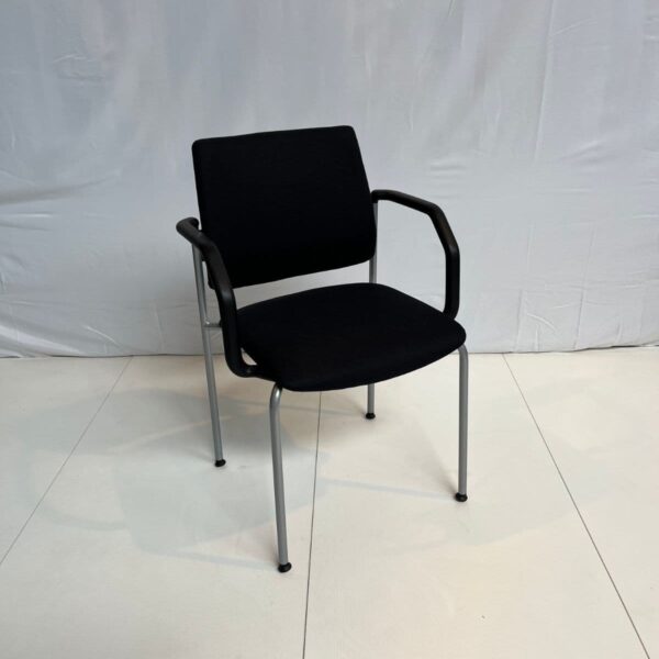 Chaise visiteur noire