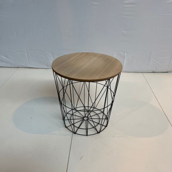Table basse noire et bois