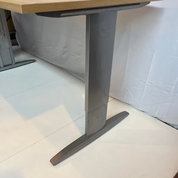 Bureau réglable en hauteur EOL – Image 3
