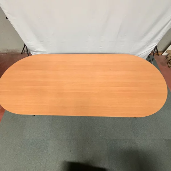 Table de réunion 6/8 personnes – Image 2