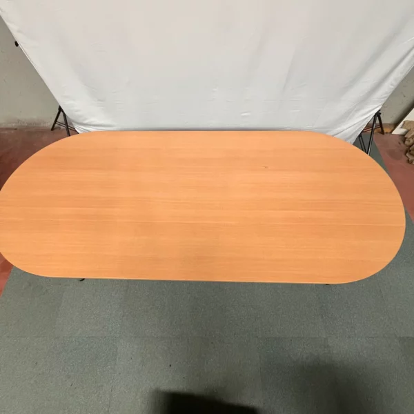 Table de réunion 6/8 personnes – Image 2
