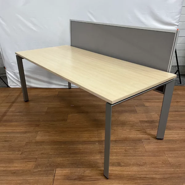 bureau avec cloison