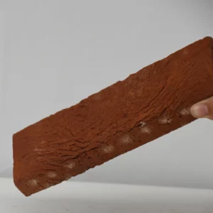 Briquette de parement rouge