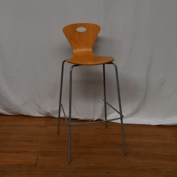 Chaise haute en bois - CHA047