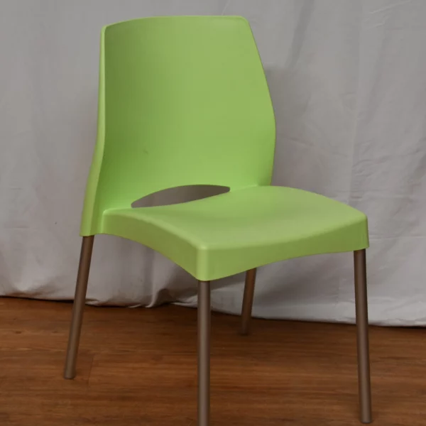 Chaise verte - CHA048